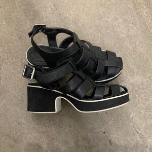Shelly’s London fishermen heel sandals